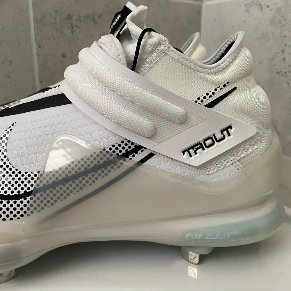 Nike Force Zoom Trout 7 Men’s Cleat Size 13